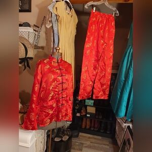 Traditional Asian clothing 2 piece set
